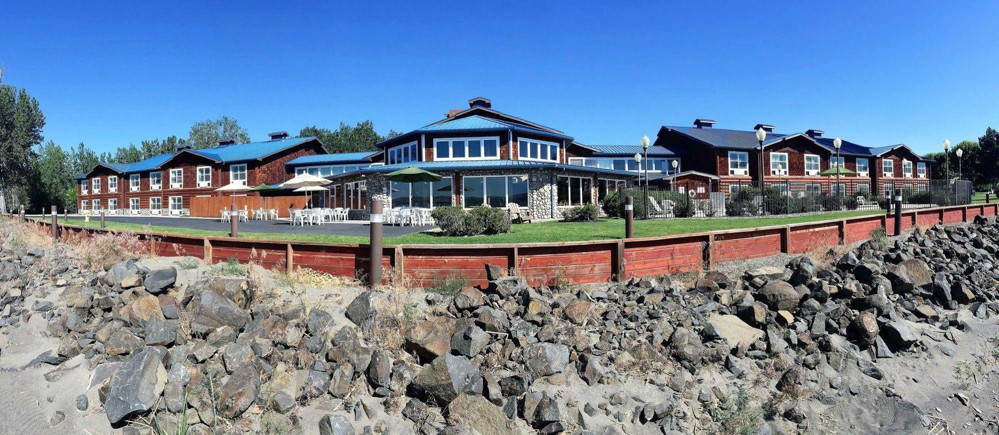 River Lodge And Cabins Boardman Exteriör bild